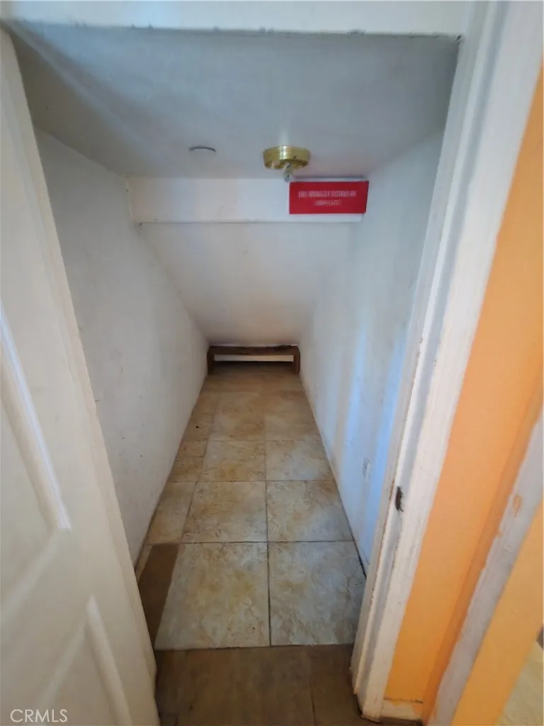 2821 6th, Riverside, California 92507 home-pic-20